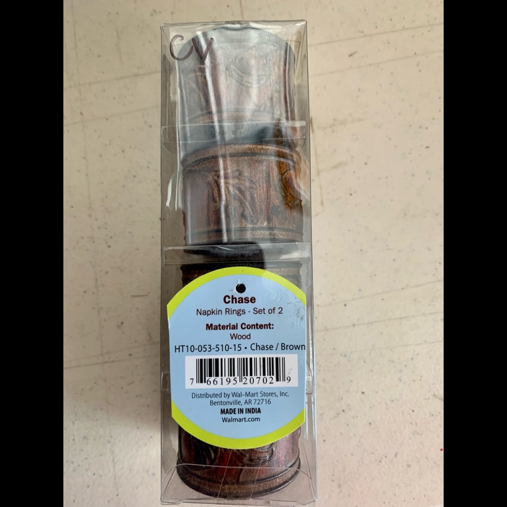 New Napkins Ring/Set of 4 Carved Wood  Napkins Rings/ Napkins Holder